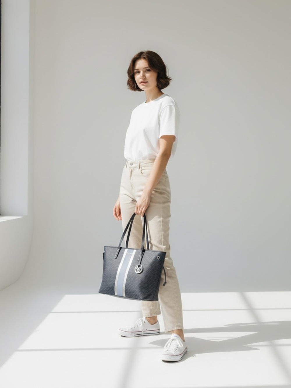 Michael KORS Navy Tote Bag with Contrast Stripe - Everyday Carry